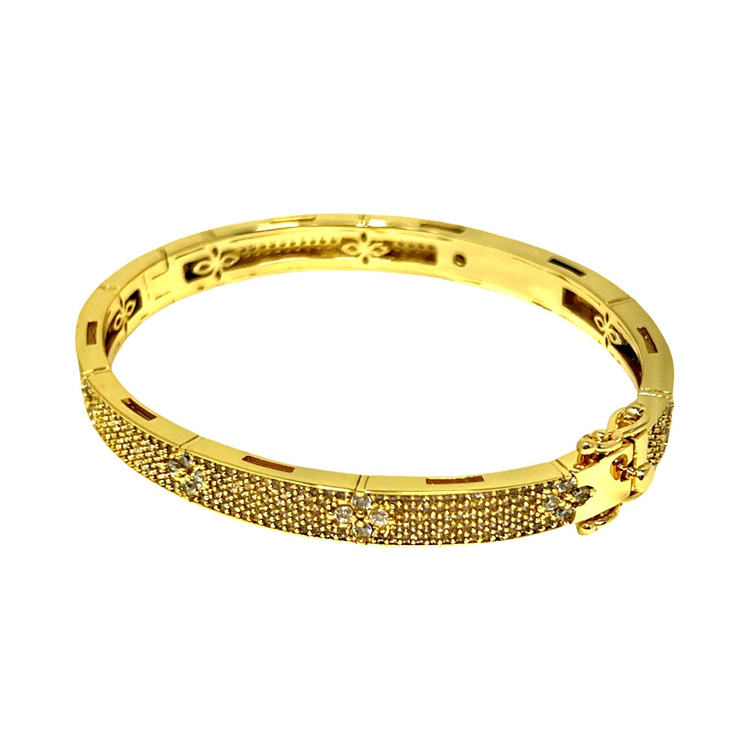 Linda Bangle in Gold with Clear Pave Stones
