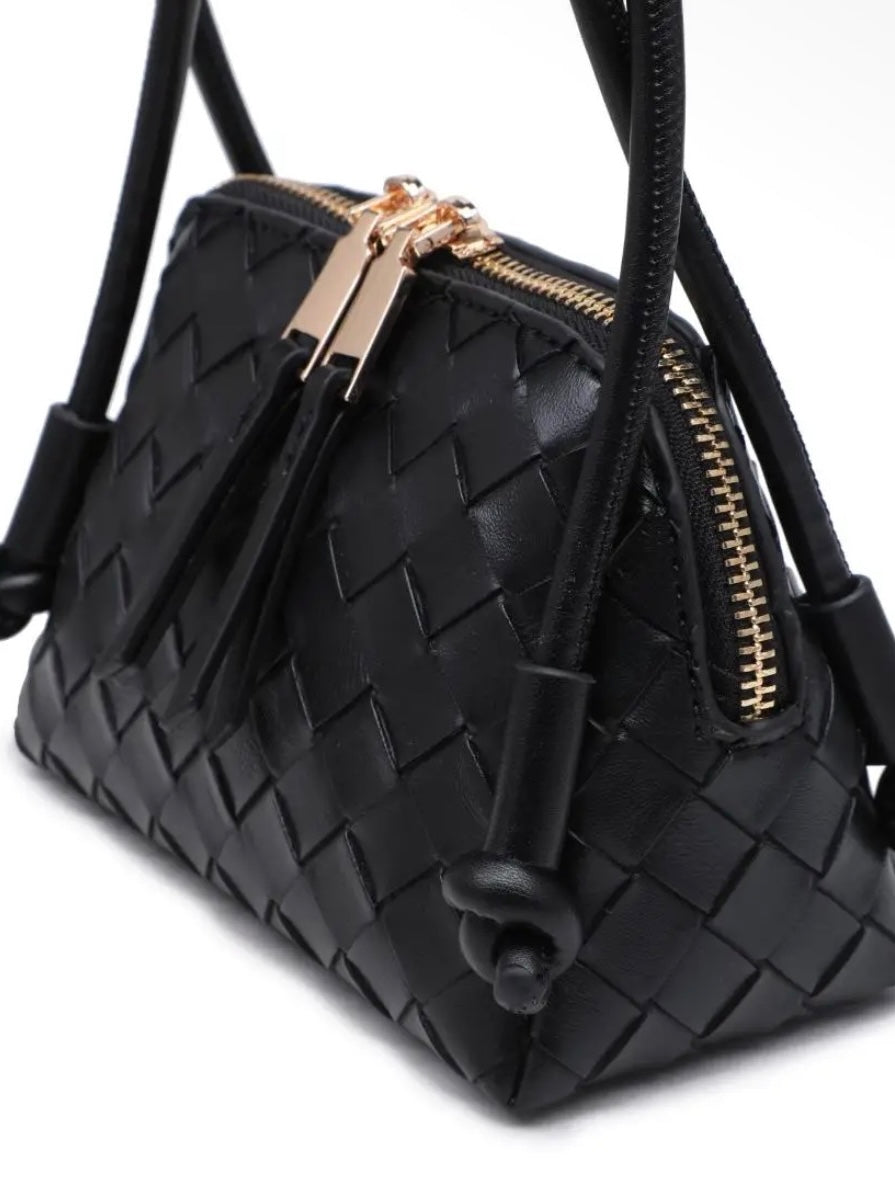 Essa Crossbody in Black