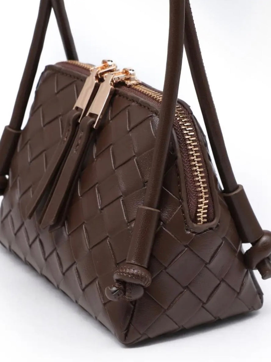 Essa Crossbody in Chocolate
