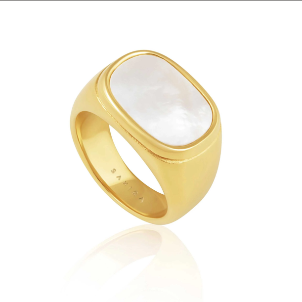Mother of Pearl Signet Ring in Gold
