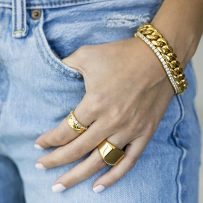 Blaire Chunky Bracelet in Gold