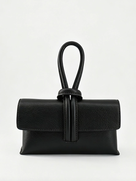 Brette Handle Bag in Black
