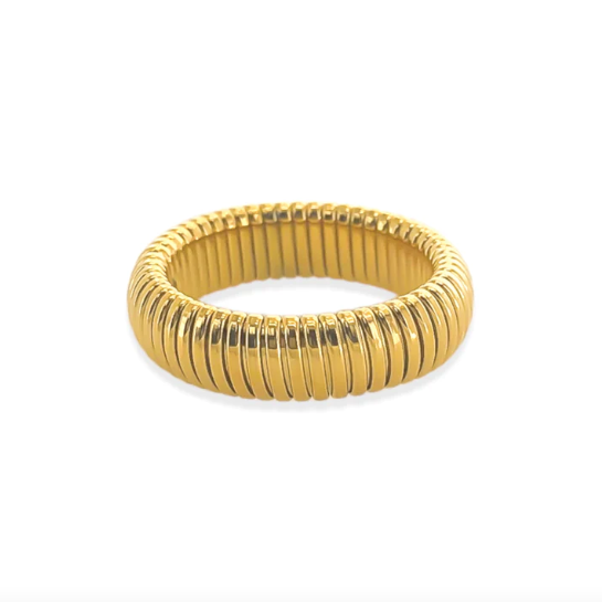Cobra Ring in Gold