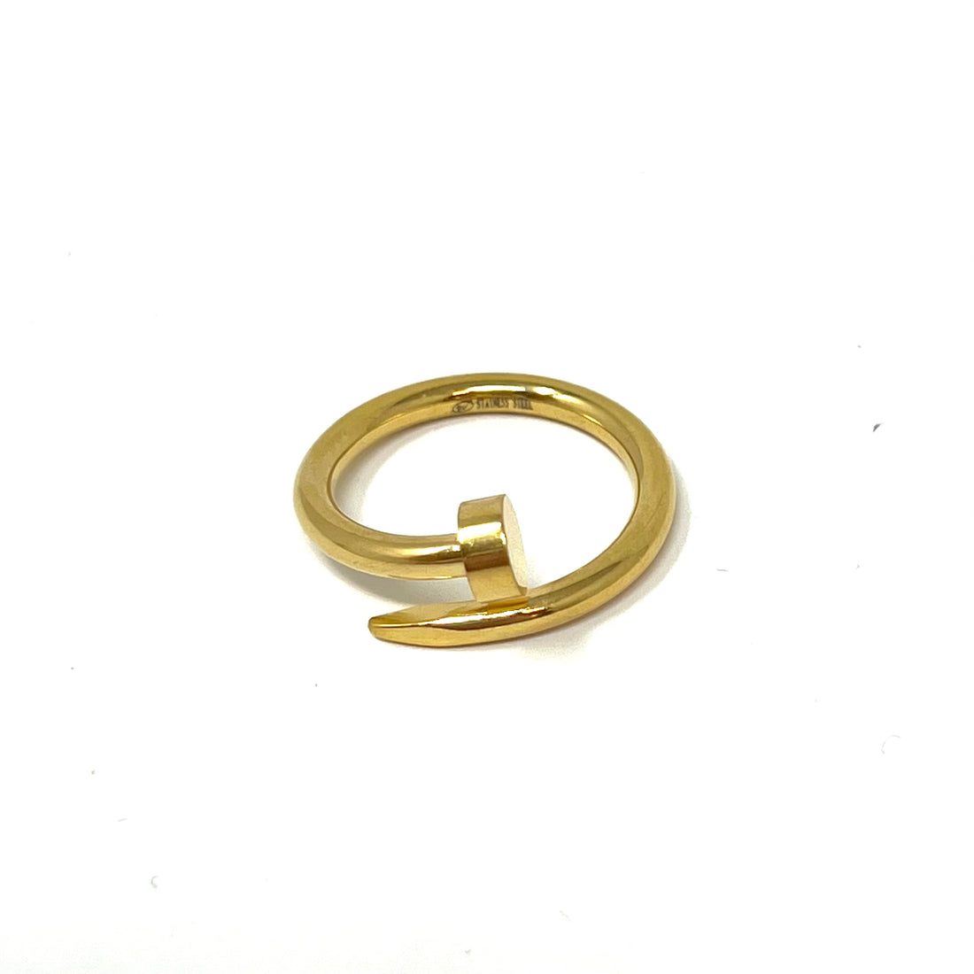Nail Ring in Gold