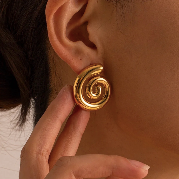 Marcelle Earring in Gold