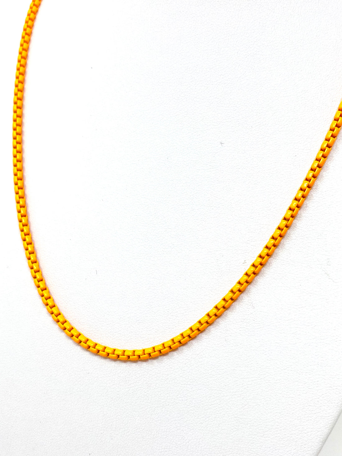 Color Coated Chain in Neon Orange