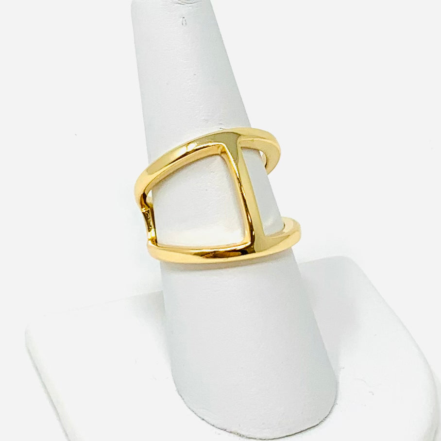 Lounge Ring in Gold