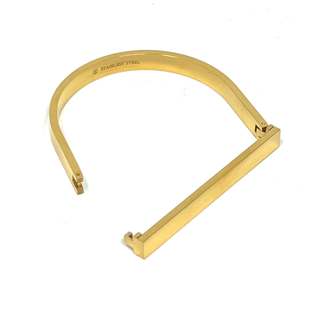 Flat Top Bangle in Gold