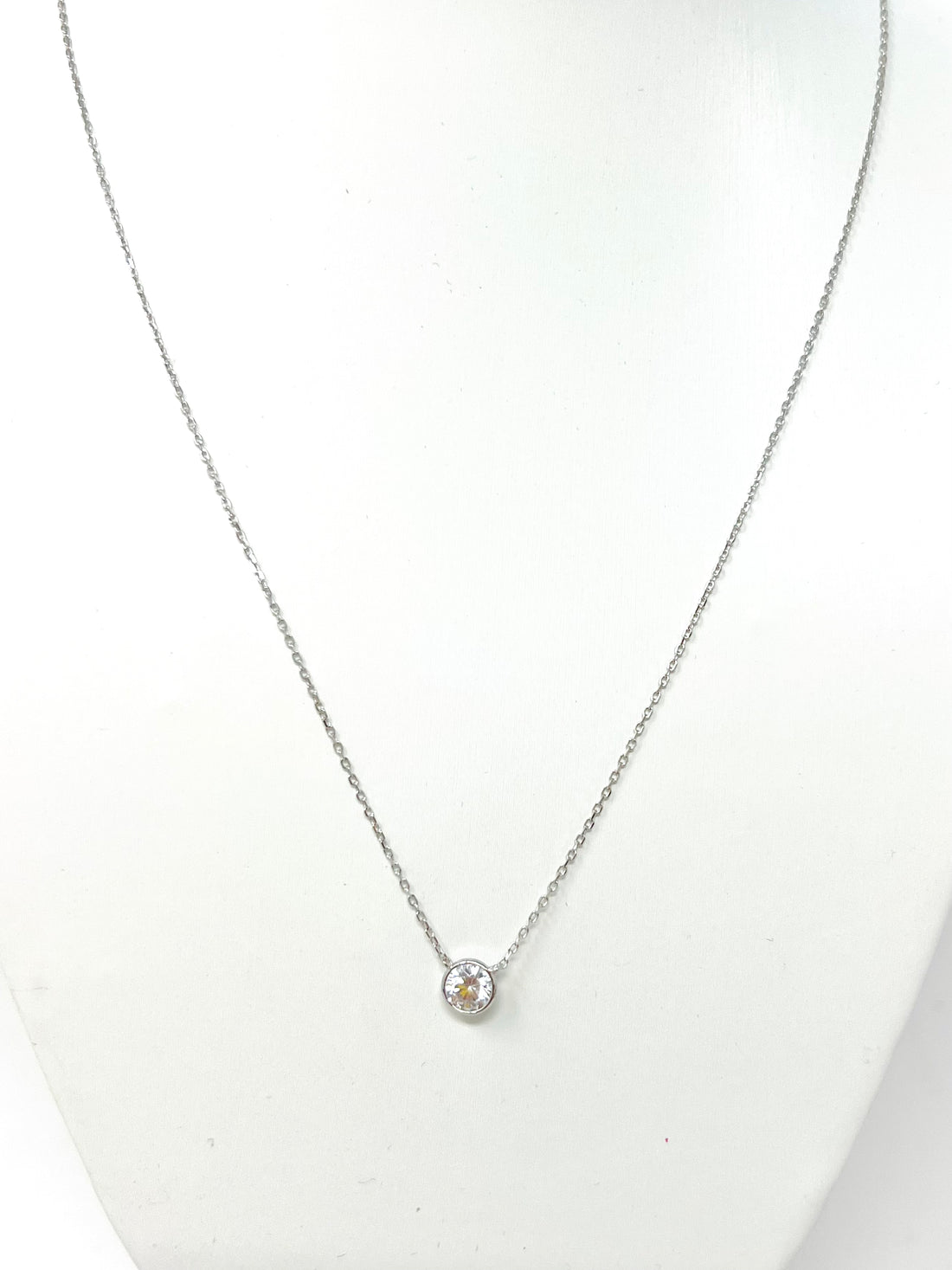 Solitaire Necklace in Silver