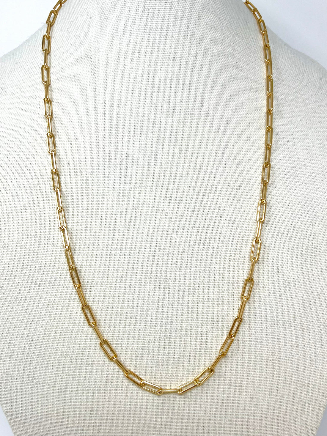 Classic Chainlink Necklace in Gold 30"