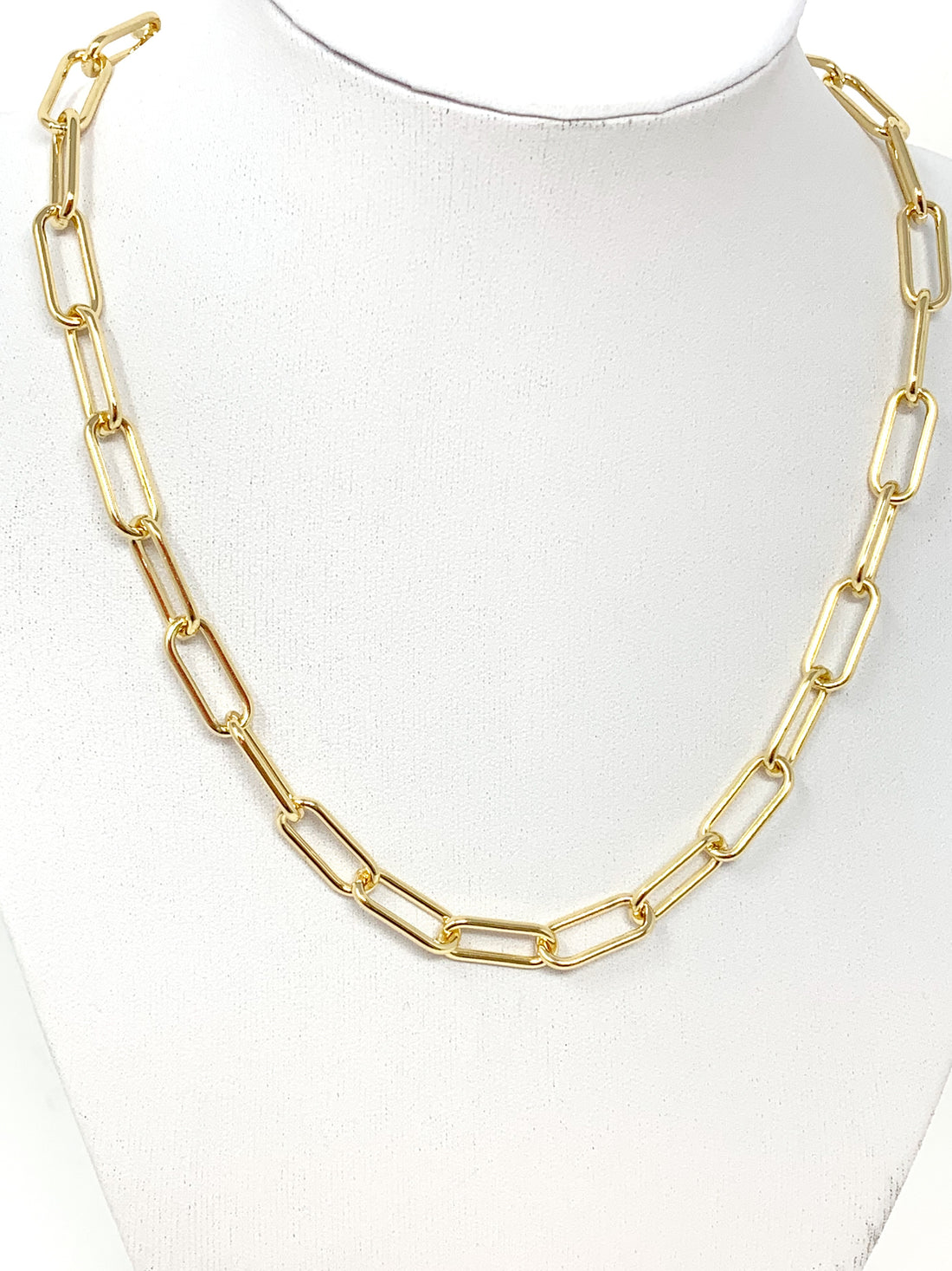 Chunky Chainlink Necklace in Gold 16”