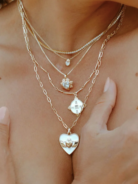 Stella Coin Pendant Necklace in White