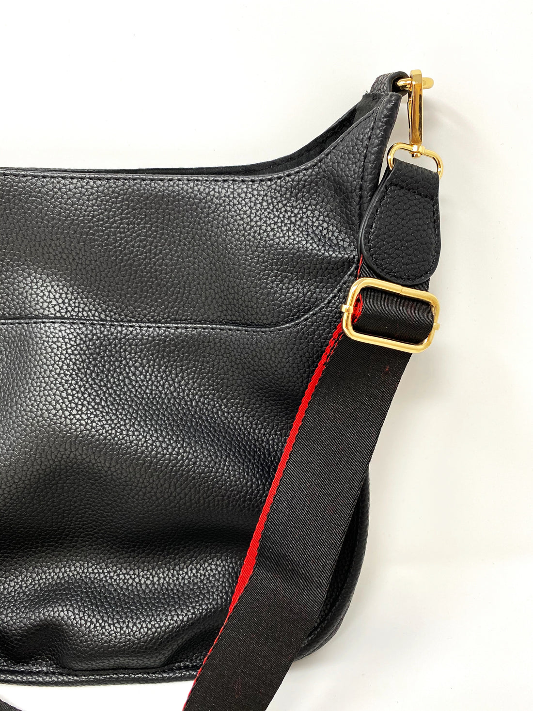 Saddle Bag in Vegan Leather in Black