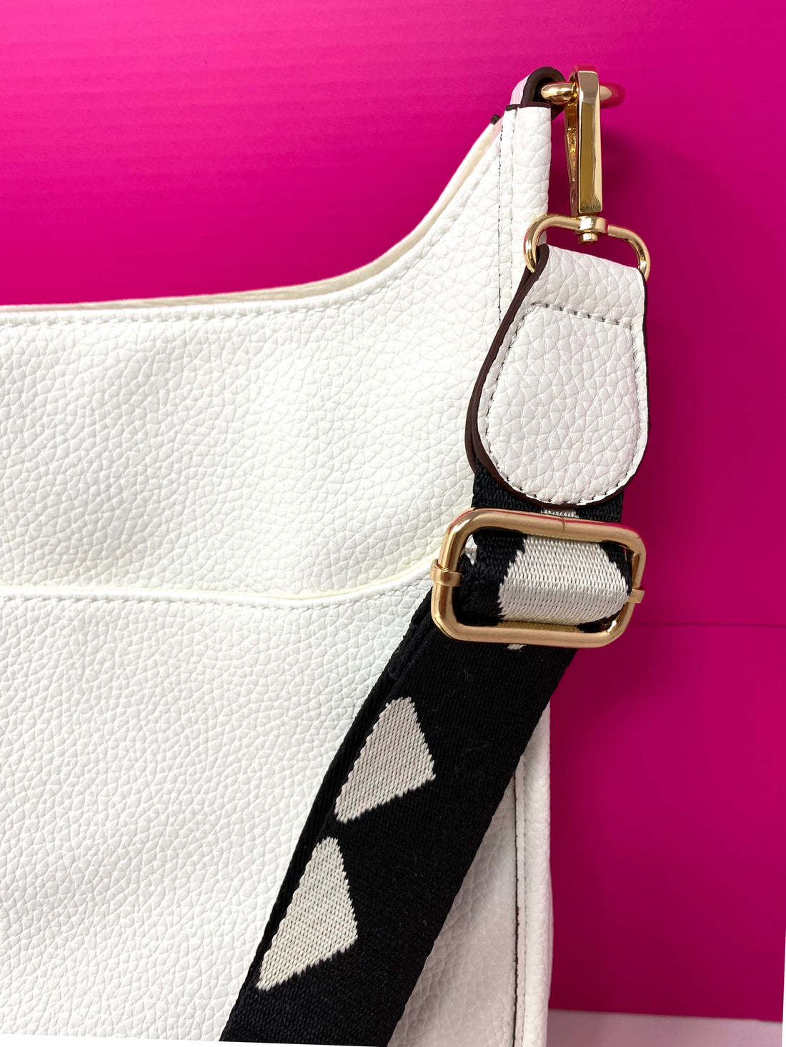 Saddle Bag in Vegan Leather in White